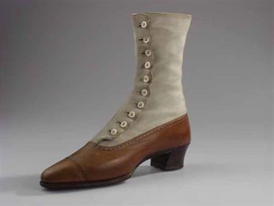 09263.jpg; 09263; Two-tone laars met knoopsluiting; knoopbottine