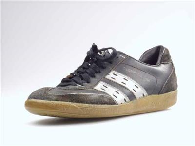 09314.jpg; 09314; schoen met vetersluiting; zaalvoetbalschoen