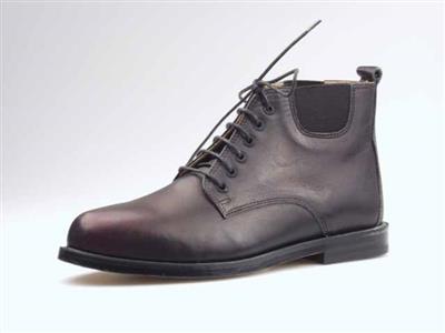 09723.jpg; 09723; hoge schoen met derbysluiting; enkellaars