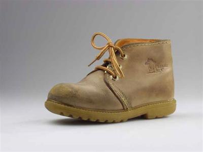 09740.jpg; 09740; hoge schoen met vetersluiting; derbybottine