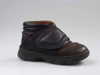 10765.jpg; 10765; bottine met klittenbandsluiting; bottine