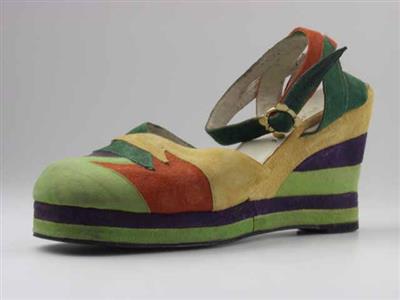 10810.jpg; 10810; Sandalet met enkelband en gespsluiting; sandalet