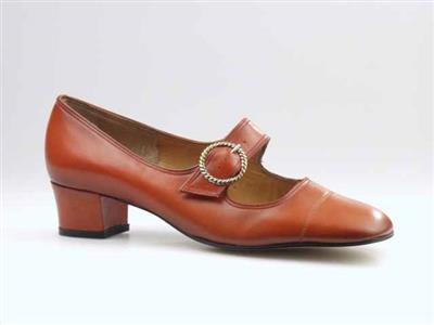 10837.jpg; 10837; Instapper met bandje en gesp.; bandschoen