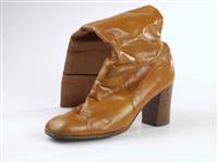 11230.jpg; 11230; knielaars met blokhak; knielaars