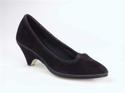 11246.jpg; 11246; Pump met haakwerk langs sluitlijn; pump