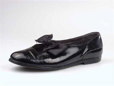 11423.jpg; 11423; Ballerina met strik middenvoor; ballerina