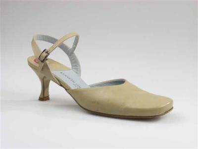 11708.jpg; 11708; Slingback met gesloten voorblad; slingback