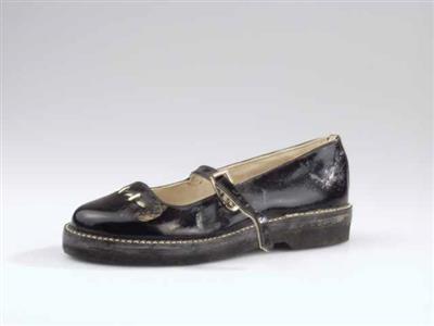 11900.jpg; 11900; bandschoen met gespsluiting; bandschoen