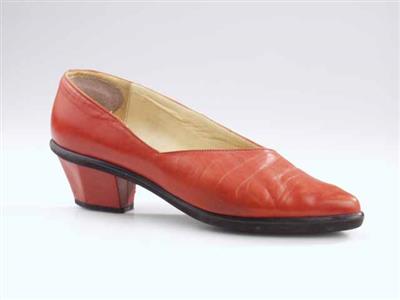 11915.jpg; 11915; Instapper met a-symetrische sluitlijn; instapper