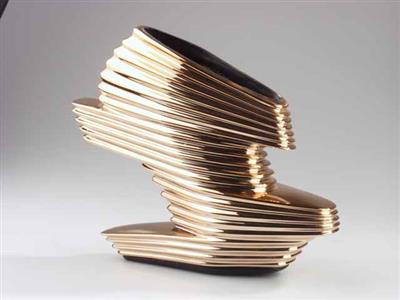 11992.jpg; 11992; Nova Rose Gold, rotational moulded shoe. In oplage van 100 stuks vervaardigd.; instapper