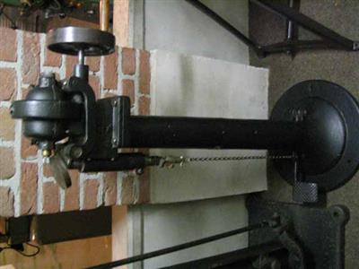 88933.jpg; 88933; Afteken machine voor sier en aflapsteken op zool.; Aftekenmachine