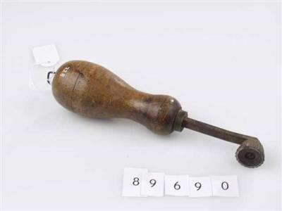 89690.jpg; 89690; gereedschap om ribbels in zoolranden te maken; roulette