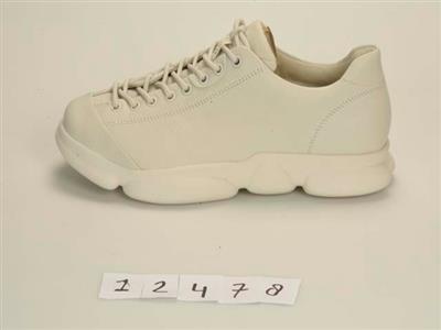 bf83b6b0-2724-4e21-8add-2d83503a17e5.jpg; 12478; Karst; sneaker