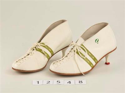 d6a9b590-c482-4dce-a65d-84aef470739d.jpg; 12548; Pump met kitten heel; pump