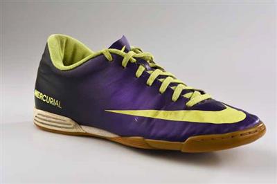 f532f56f-083d-4fa4-9051-6ddefceedeca.jpg; 12276; Lage schoen met vetersluiting; sneaker