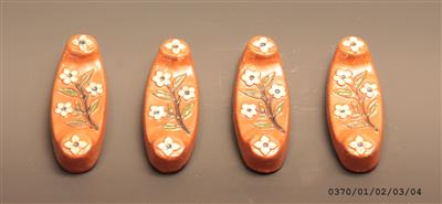 00000428.jpg; 0370-01-02-03-04; Set van vier messenleggers; messenlegger