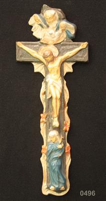 00000549.jpg; 0496; crucifix met God de Vader, H. Geest en Moeder Maria; kruisbeeld
