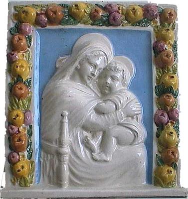 CE0075.jpg; CE0075; H. Maria met kindje Jezus; reliëftegel
