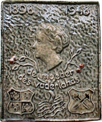 CE0876.jpg; CE0876; tegel van de moeder des vaderlands, Koningin Wilhelmina; tegel