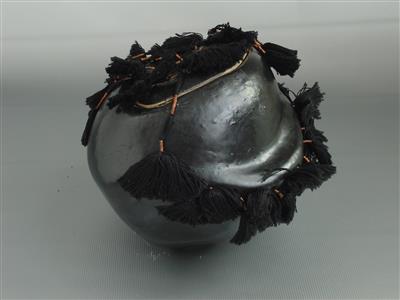 PD0340.jpg; PD0340; Dekselpot bruin met flosjes; dekselpot