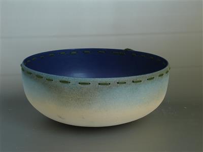 PD0341.jpg; PD0341; Middelgrote kom, blauw interieur en gevlochten draad; kom