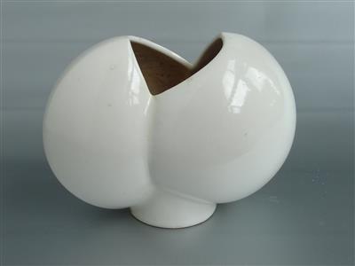 PD0562.jpg; PD0562; Billen in wit; vaas