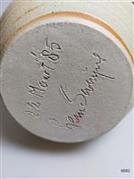 f3d228f5-46a6-42bd-bad0-c327b2760675.jpg; 8682; Grote kruik met schenktuit en oor; kruiken