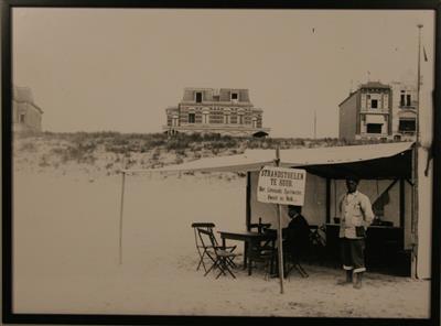 04621bJPG.jpg; 04621; Strandtentje op het strand van Zandvoort; Fotografie