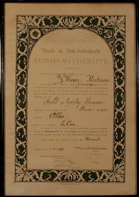 04667b.jpg; 04667; Oorkonde van de N.Z.H.R.M inzake redding opvarenden SS Alba.; herdenkingsgeschrift