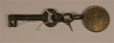 04828b.jpg; 04828; sleutel met hanger van kamer 46, Hotel D'Orange, Zandvoort; sleutel