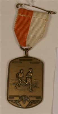 04833b.jpg; 04833; Circuitloop; medaille