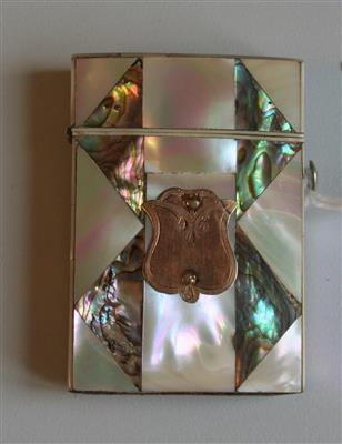 06538a.jpg; 06538; parelmoer luciferdoosje.; luciferdoosje
