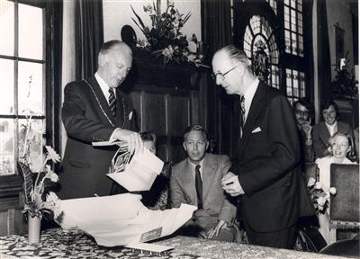 08626.jpg; 08626; Huldigingen; ceremonie