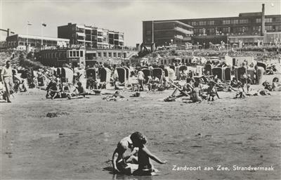 132799.jpg; 132799; Ansichtkaart strandvermaak; ansichtkaart