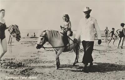 132804.jpg; 132804; Zandvoort, Pony rijden; ansichtkaart