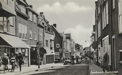 132810.jpg; 132810; Zandvoort, Kerkstraat; ansichtkaart