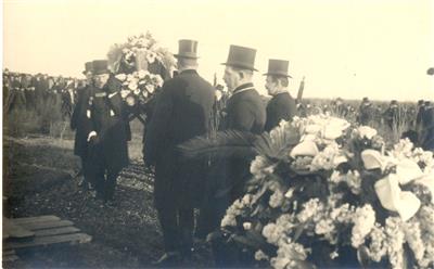 19004.jpg; 19004; Begrafenis Dr. C.A. Gerke; begrafenis