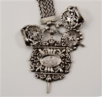 11065.1=5-02.jpg; 11065; Zilveren chatelaine; chatelaine