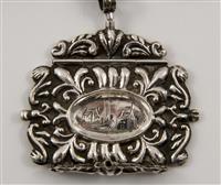 11065.4-01.jpg; 11065; Zilveren chatelaine; chatelaine