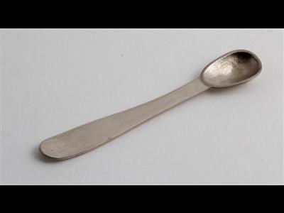 11993-01-1-800.jpeg; 11993.01; Met je handen eten; lepel