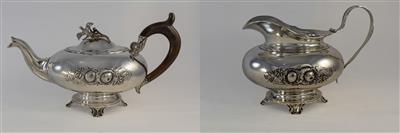 14039.jpg; 14039.01=02; Theepot en melkkan; theeservies