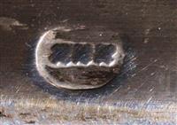 c76441f5-8566-490e-bed9-6c56fa117c97.jpg; 11031.01; Zilveren olie- en azijnstelhouder; olie- en azijnstelhouder
